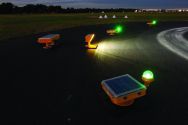 Randfeuer und Flutlichtstrahler in LED-Technologie Randfeuer und Flutlichtstrahler in LED-Technologie
